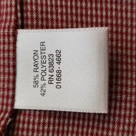 3/$20 Christopher & Banks Red & White Button-Up Shirt - Picture 7 of 9